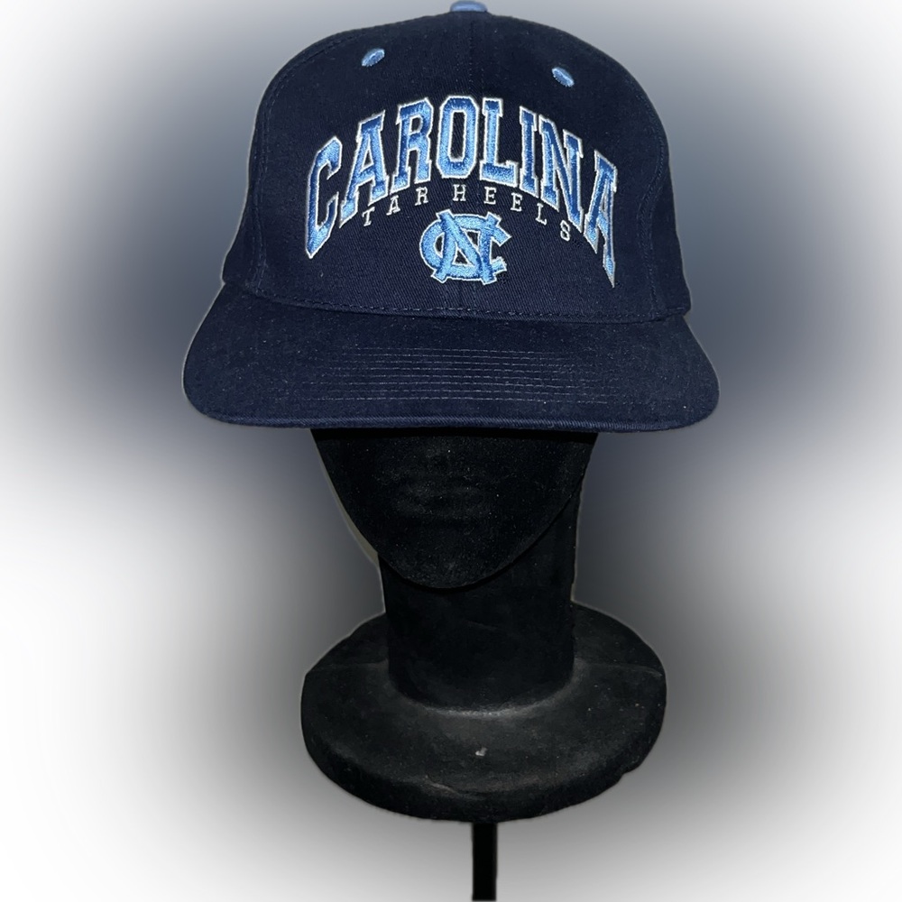 Vintage 1990s Carolina Tar Heels Snapback Hat – Made in Taiwan
